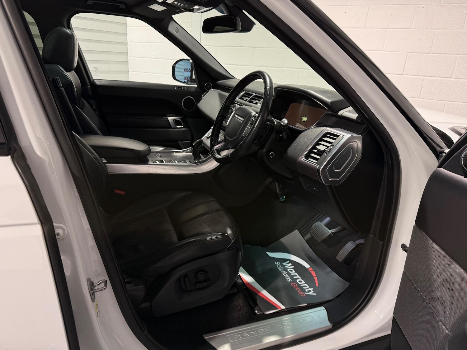 Used Land Rover Range Rover Sport 2015 for sale - 77144563: Photo 39