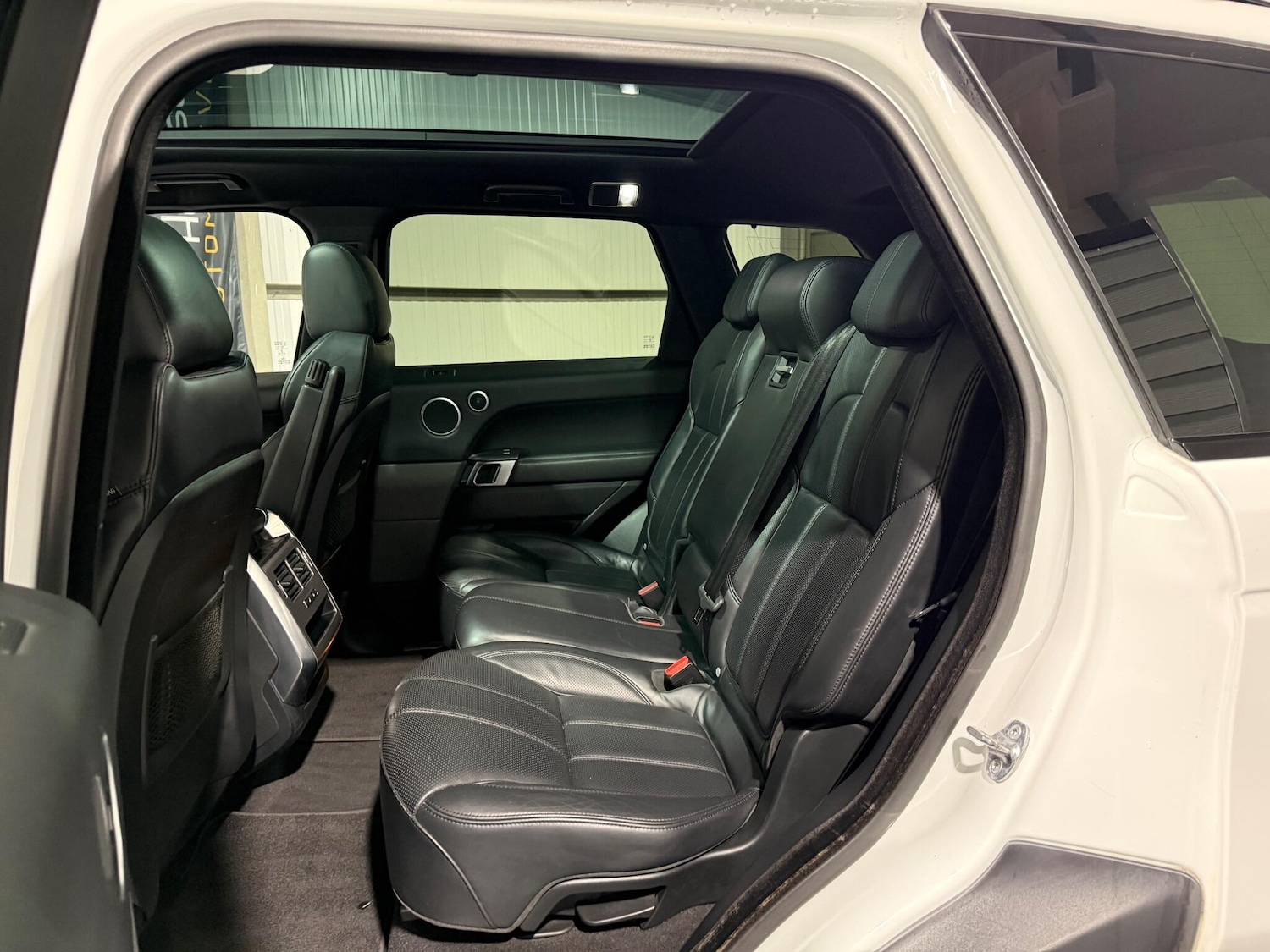 Used Land Rover Range Rover Sport 2015 for sale - 77144563: Photo 41