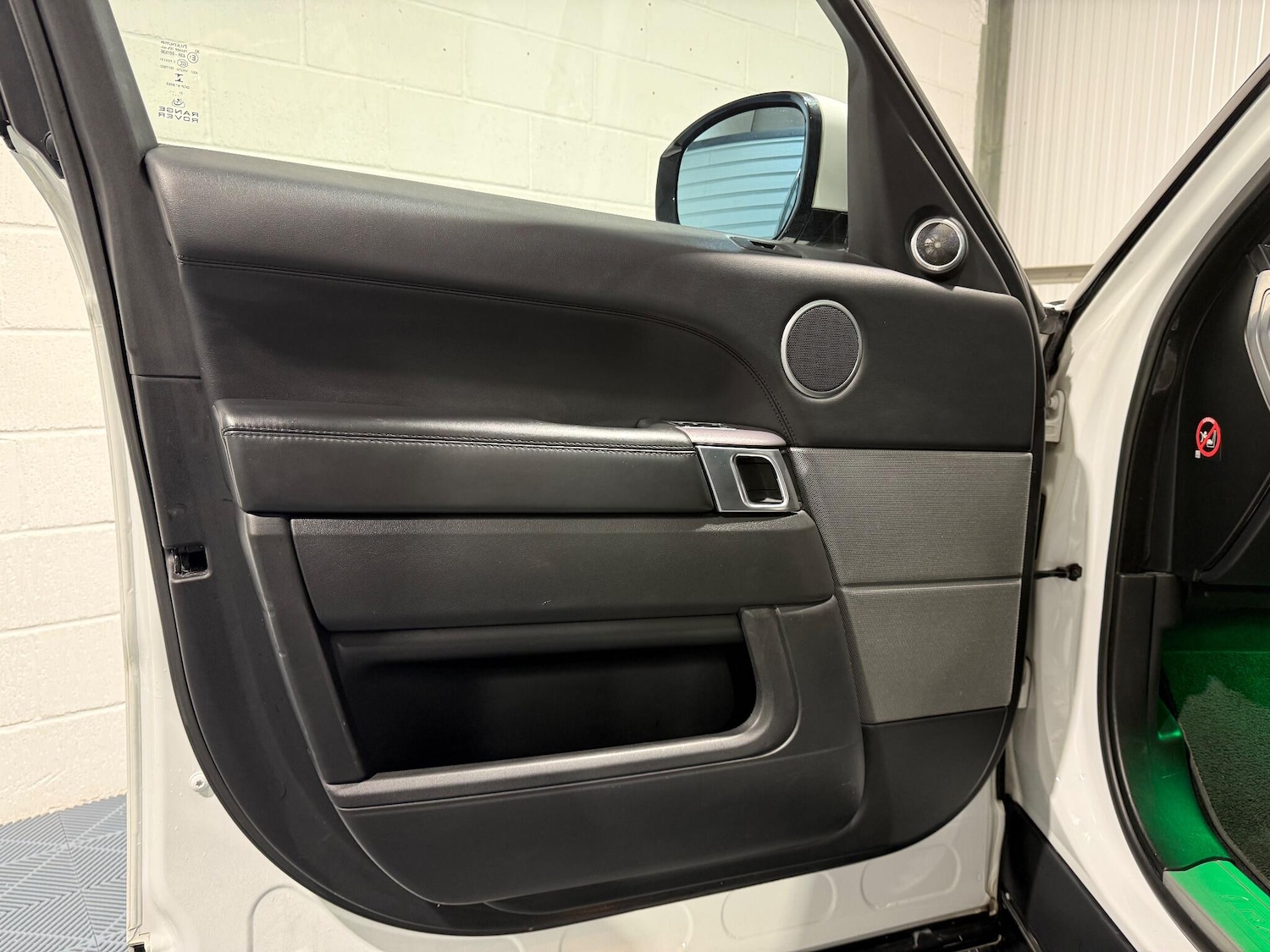 Used Land Rover Range Rover Sport 2015 for sale - 77144563: Photo 48