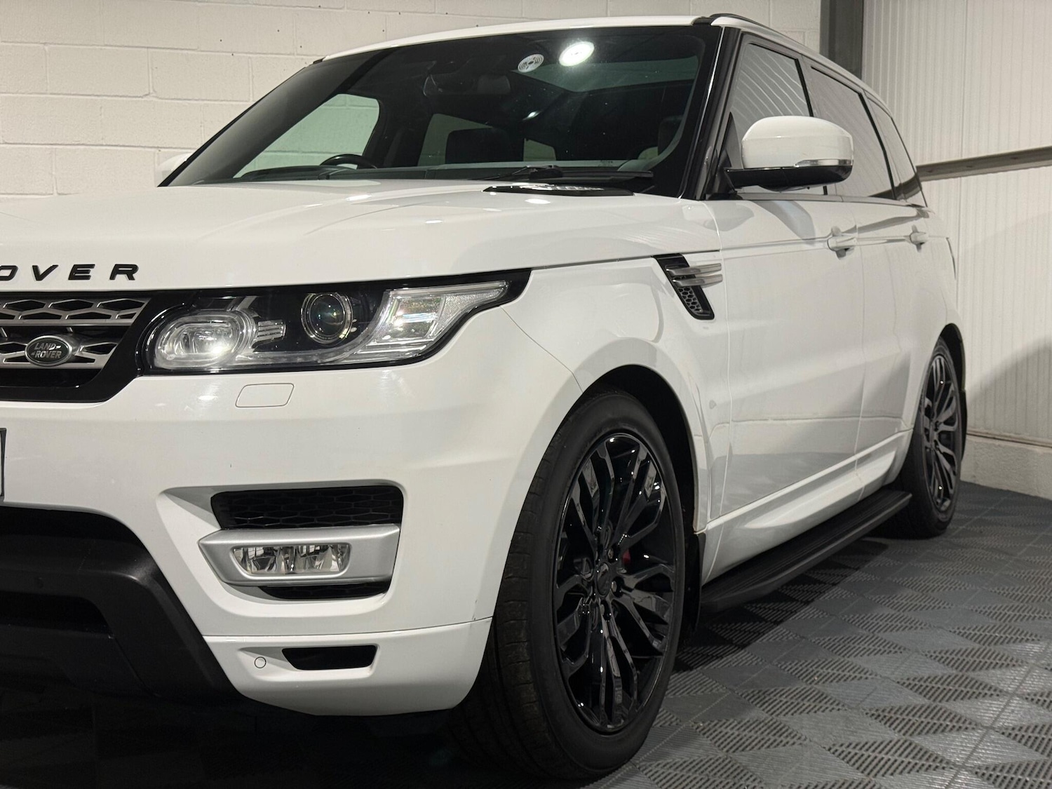 Used Land Rover Range Rover Sport 2015 for sale - 77144563: Photo 5