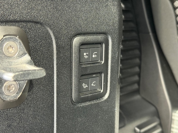 Used Land Rover Defender 90 2022 for sale - 75563675: Photo 24
