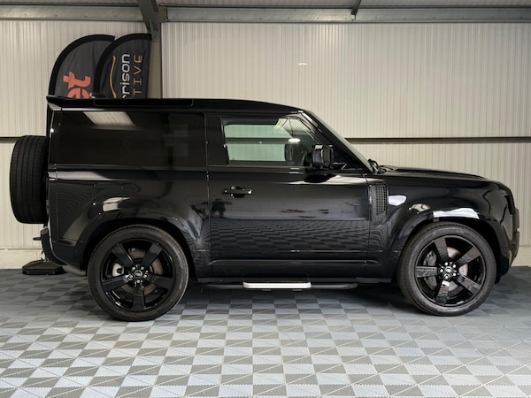 Used Land Rover Defender 90 2022 for sale - 75563675: Photo 26