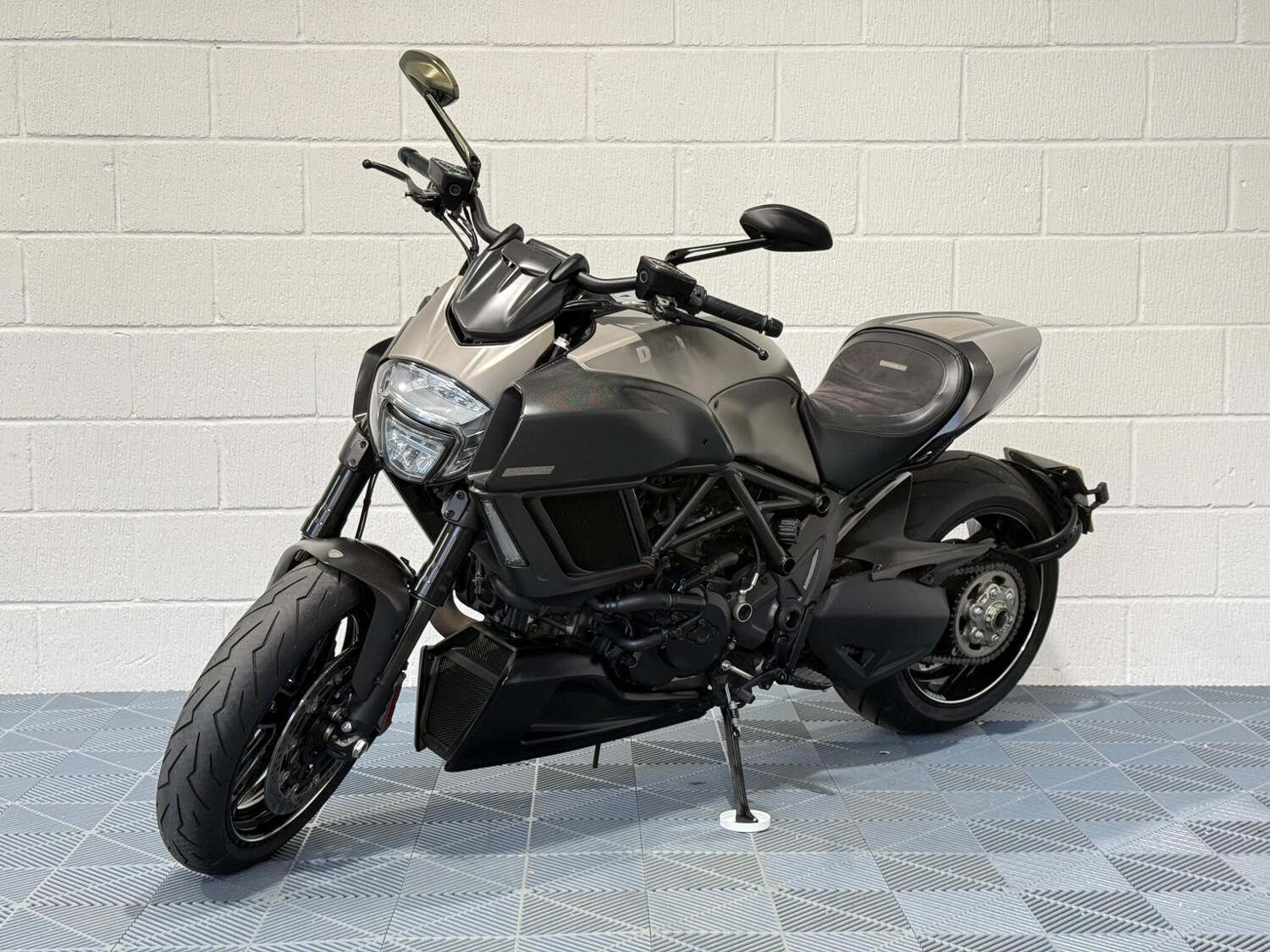 Ducati Diavel