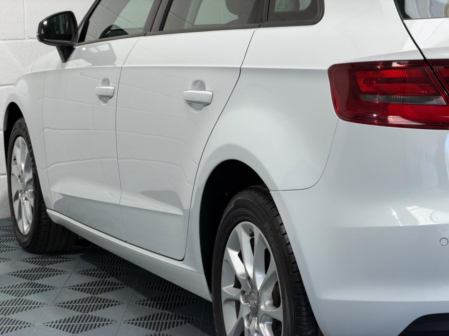 Used Audi A3 2015 for sale - 77958010: Photo 17