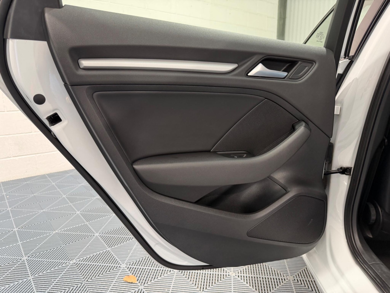 Used Audi A3 2015 for sale - 77958010: Photo 47