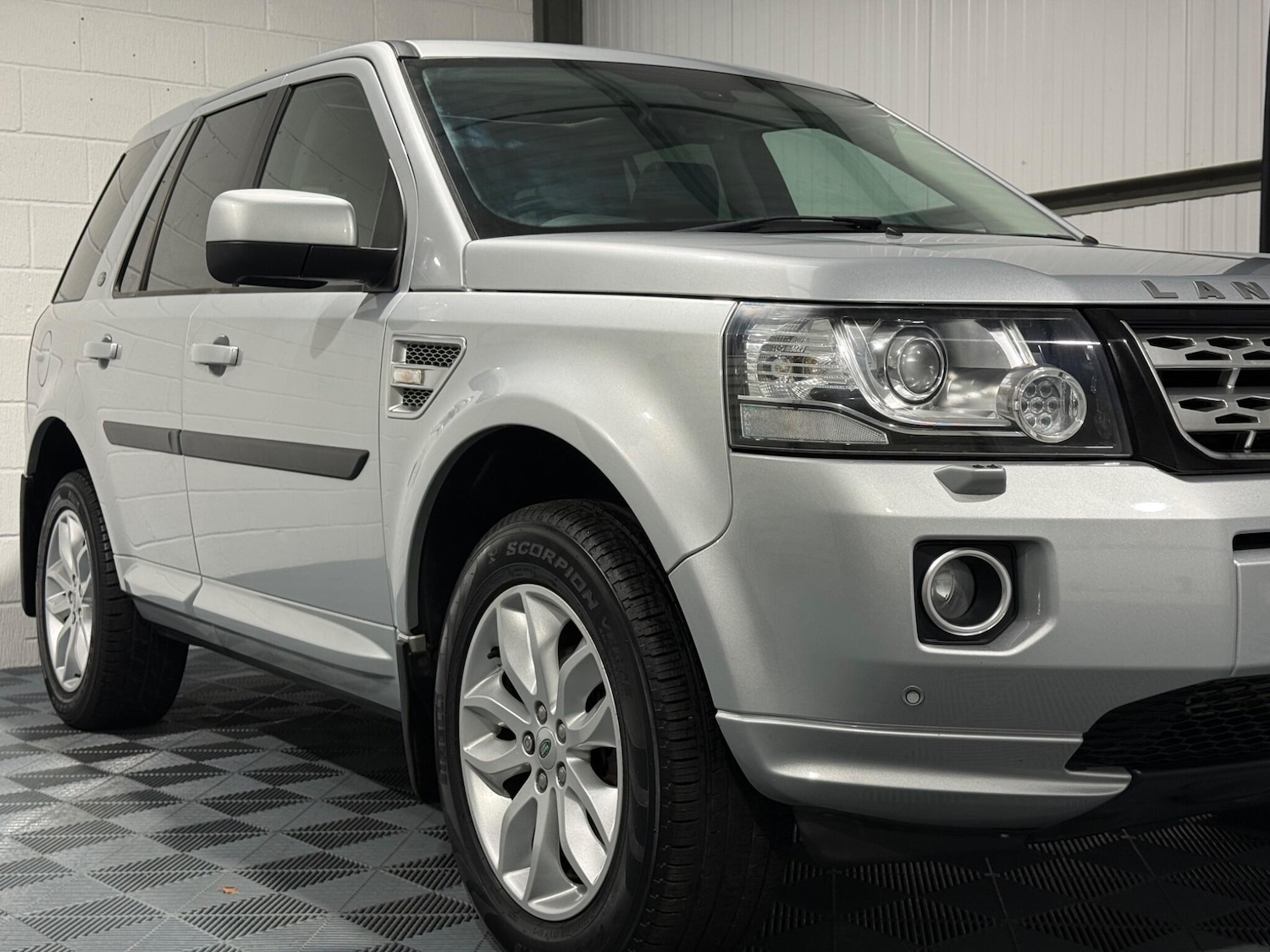 Used Land Rover Freelander 2013 for sale - 77291722: Photo 12