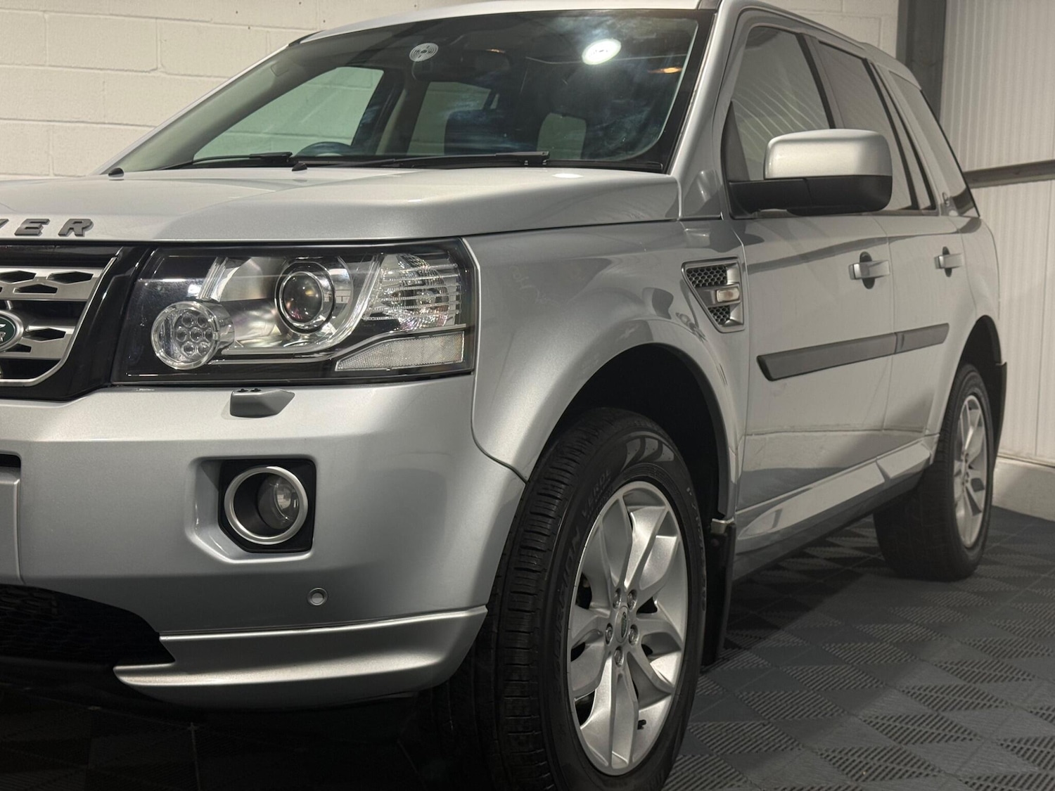Used Land Rover Freelander 2013 for sale - 77291722: Photo 17