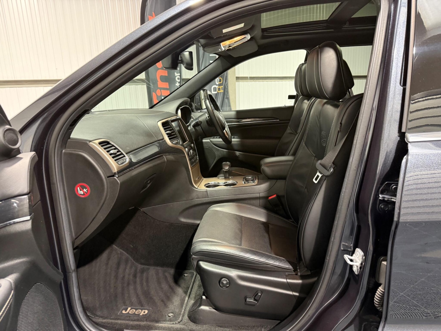 Used Jeep Grand Cherokee 2014 for sale - 77549495: Photo 64