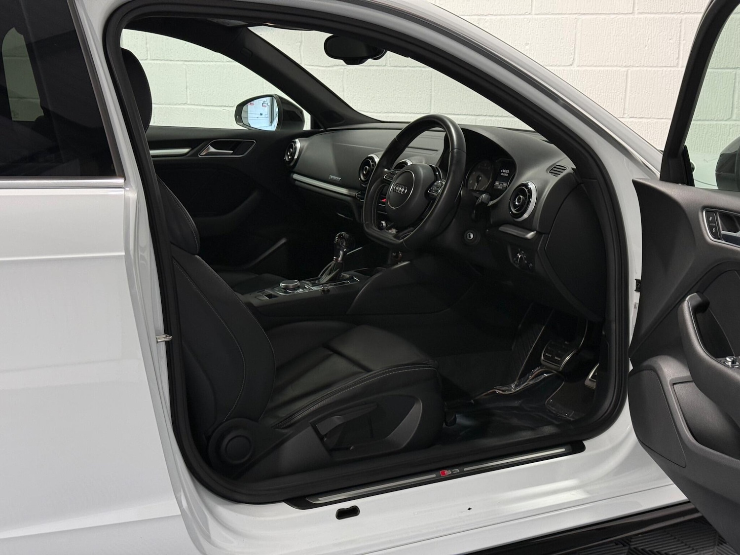 Used Audi A3 2014 for sale - 76550634: Photo 41