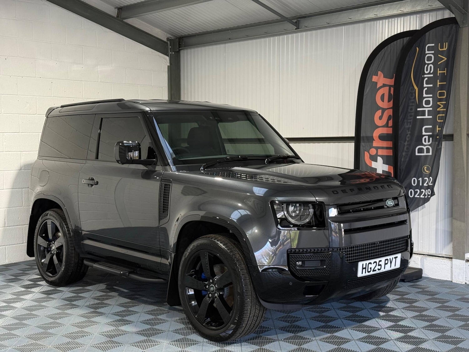 Used Land Rover Defender 2025 for sale - 76832230: Photo 1