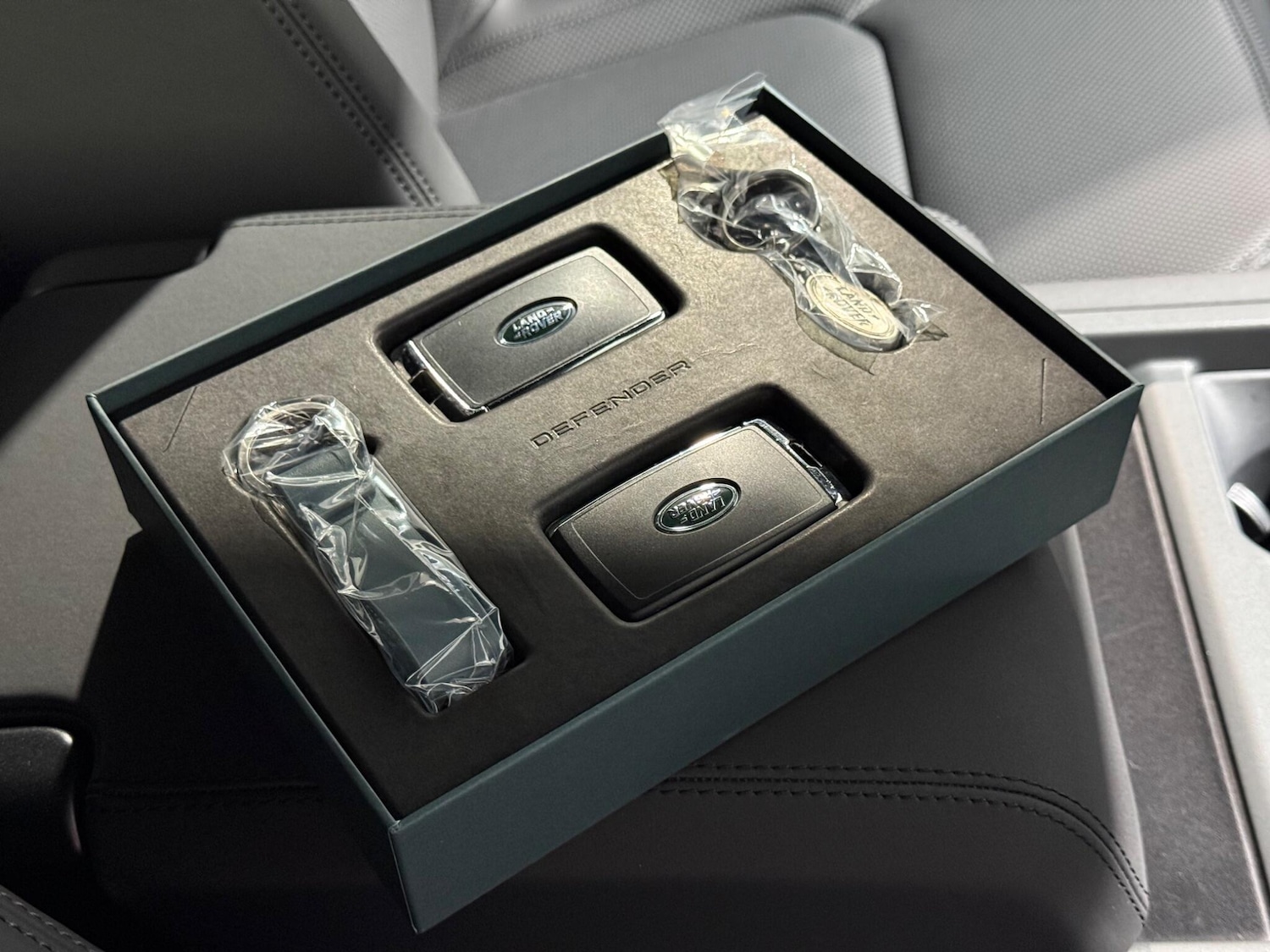 Used Land Rover Defender 2025 for sale - 76832230: Photo 13