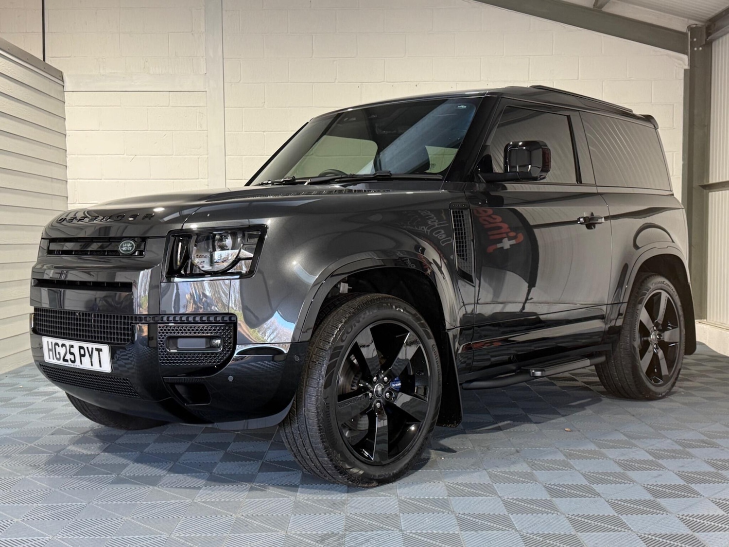 Used Land Rover Defender 2025 for sale - 76832230: Photo 14