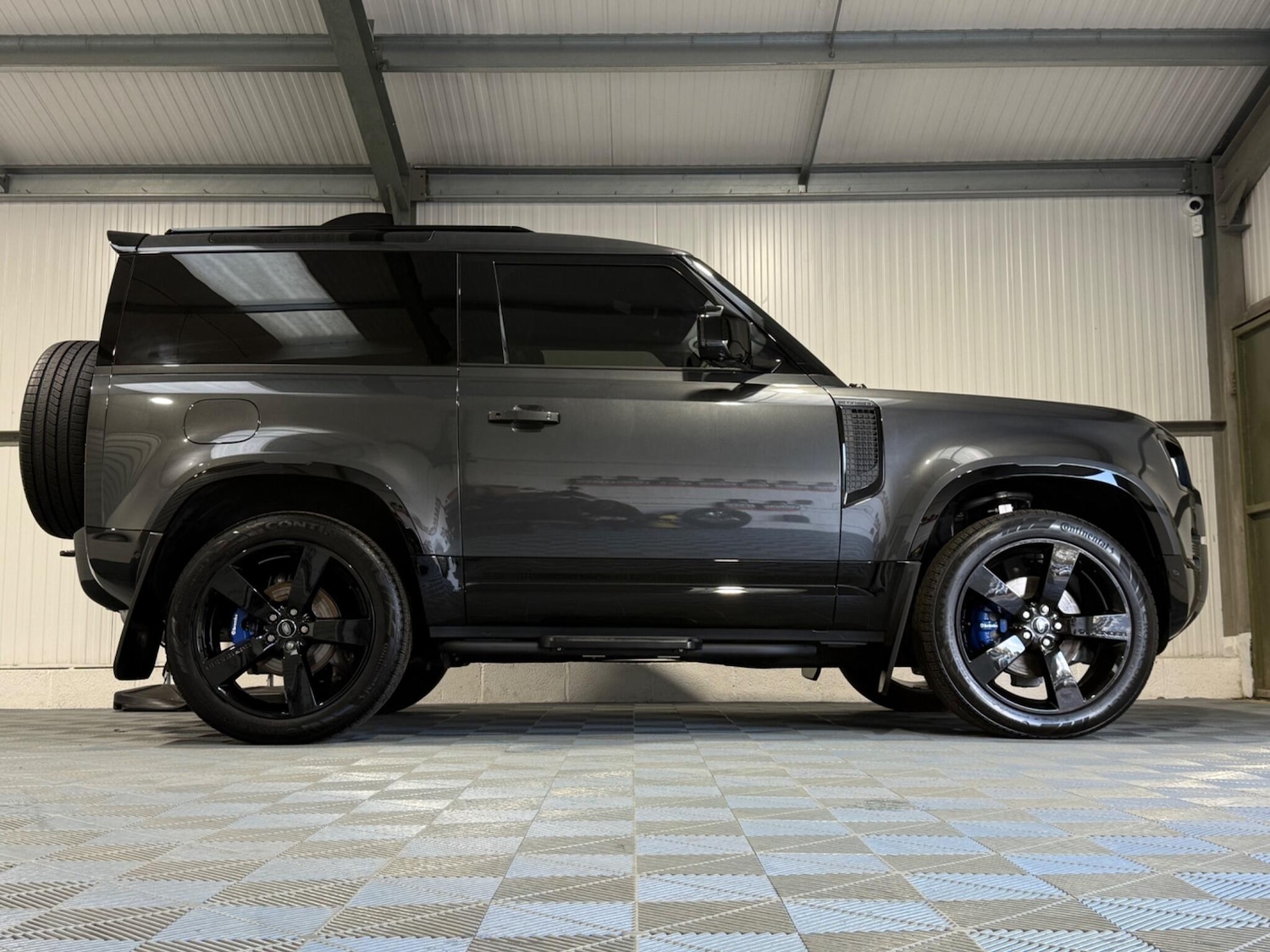 Used Land Rover Defender 2025 for sale - 76832230: Photo 26