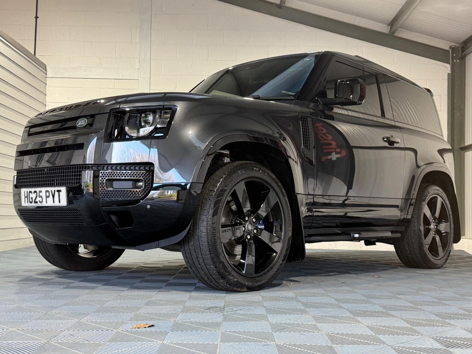 Used Land Rover Defender 2025 for sale - 76832230: Photo 27