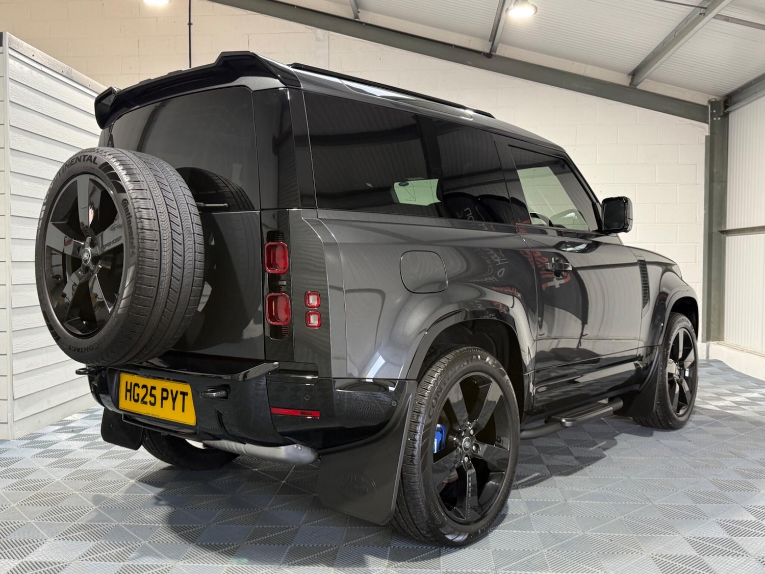 Used Land Rover Defender 2025 for sale - 76832230: Photo 31