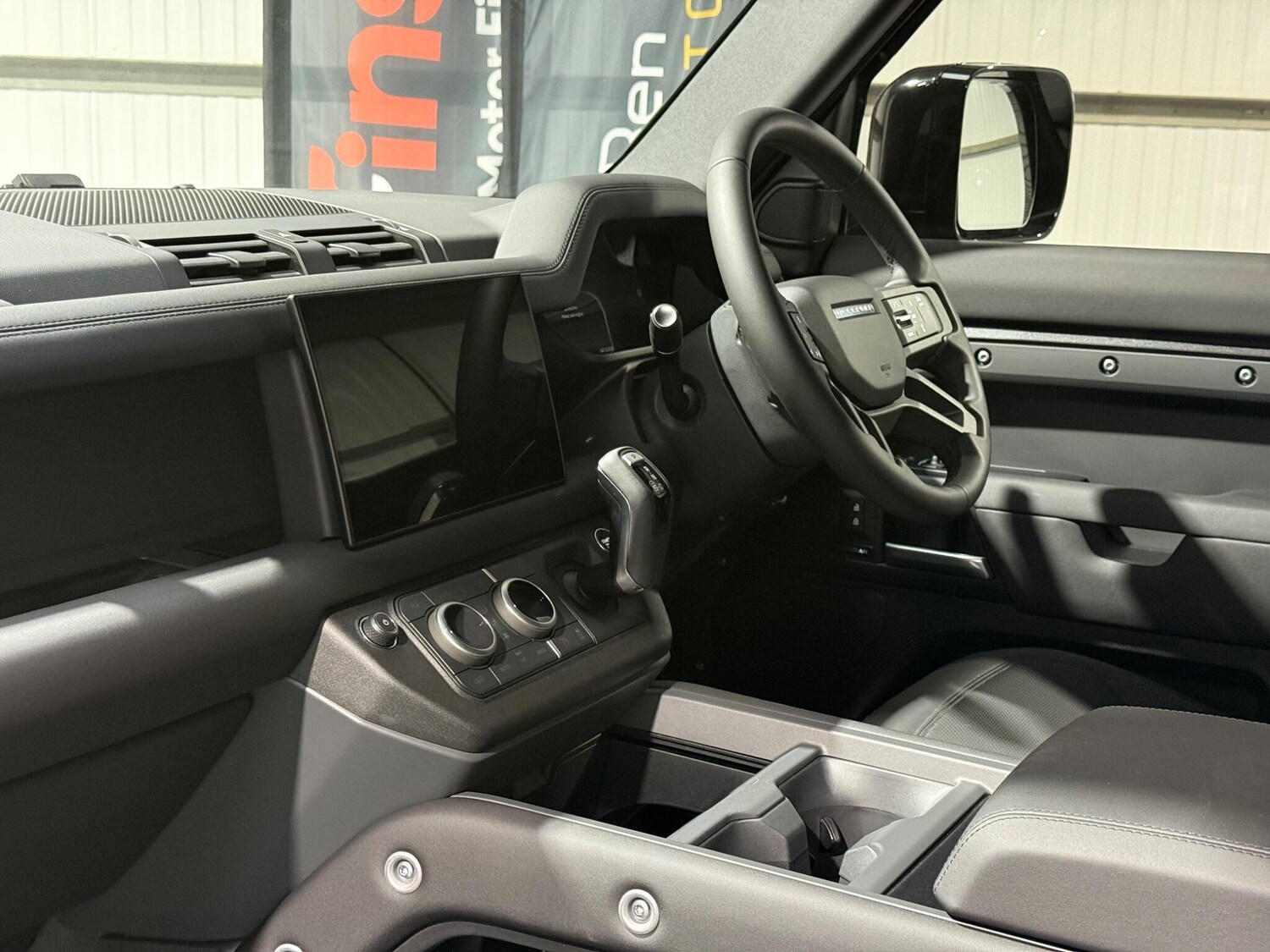 Used Land Rover Defender 2025 for sale - 76832230: Photo 36