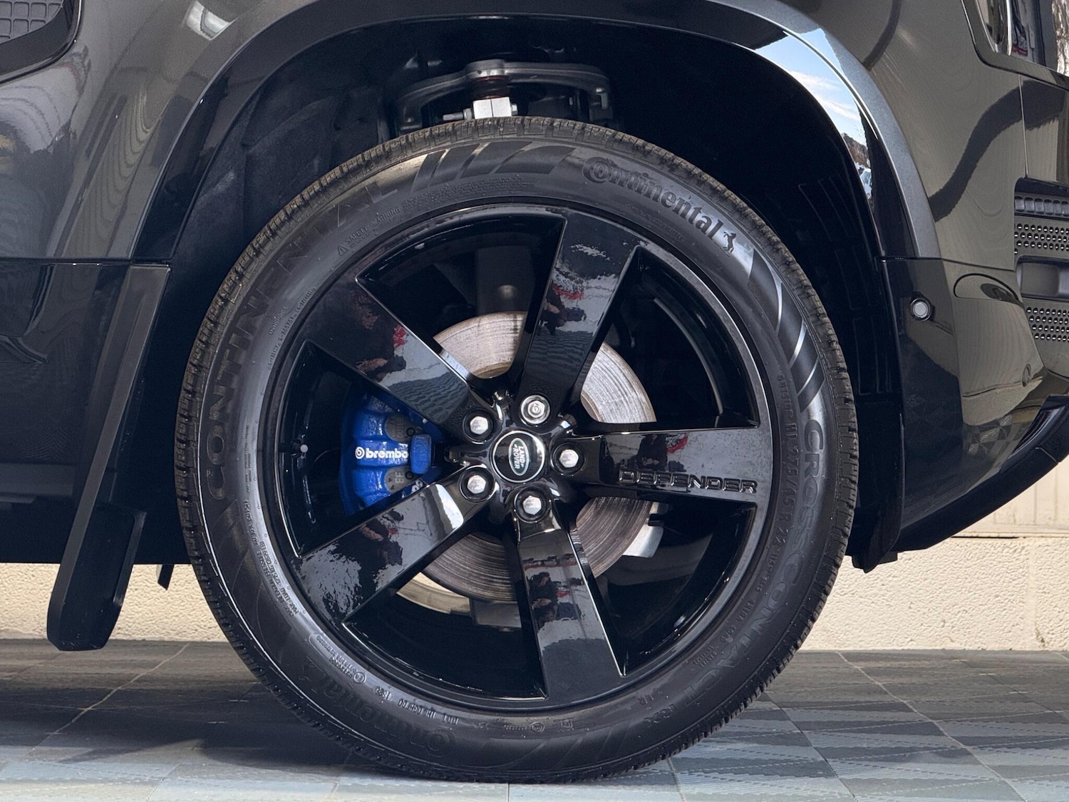 Used Land Rover Defender 2025 for sale - 76832230: Photo 47