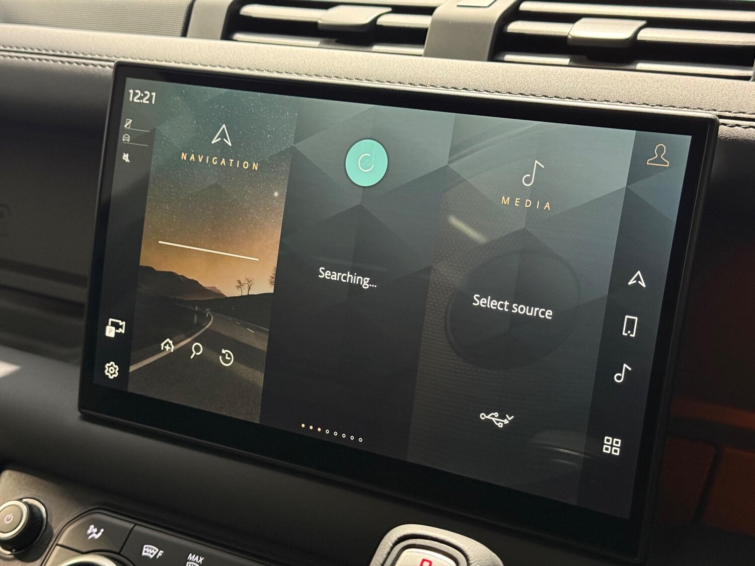 Used Land Rover Defender 2025 for sale - 76832230: Photo 49