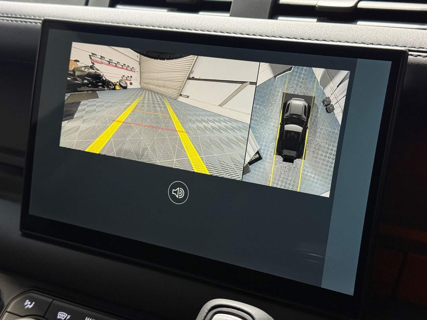 Used Land Rover Defender 2025 for sale - 76832230: Photo 50