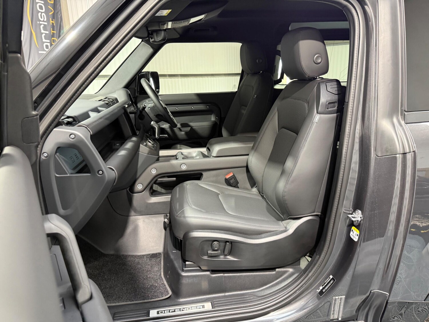 Used Land Rover Defender 2025 for sale - 76832230: Photo 55