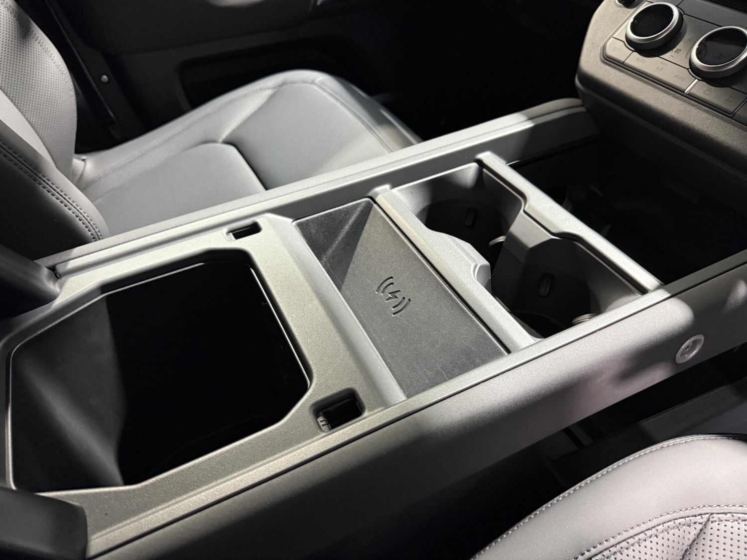 Used Land Rover Defender 2025 for sale - 76832230: Photo 62