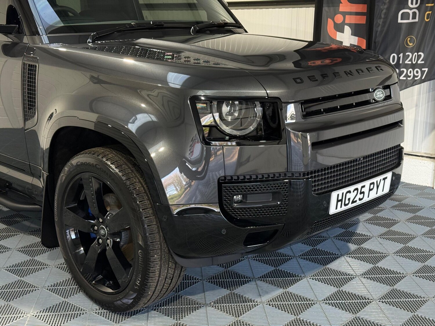 Used Land Rover Defender 2025 for sale - 76832230: Photo 64