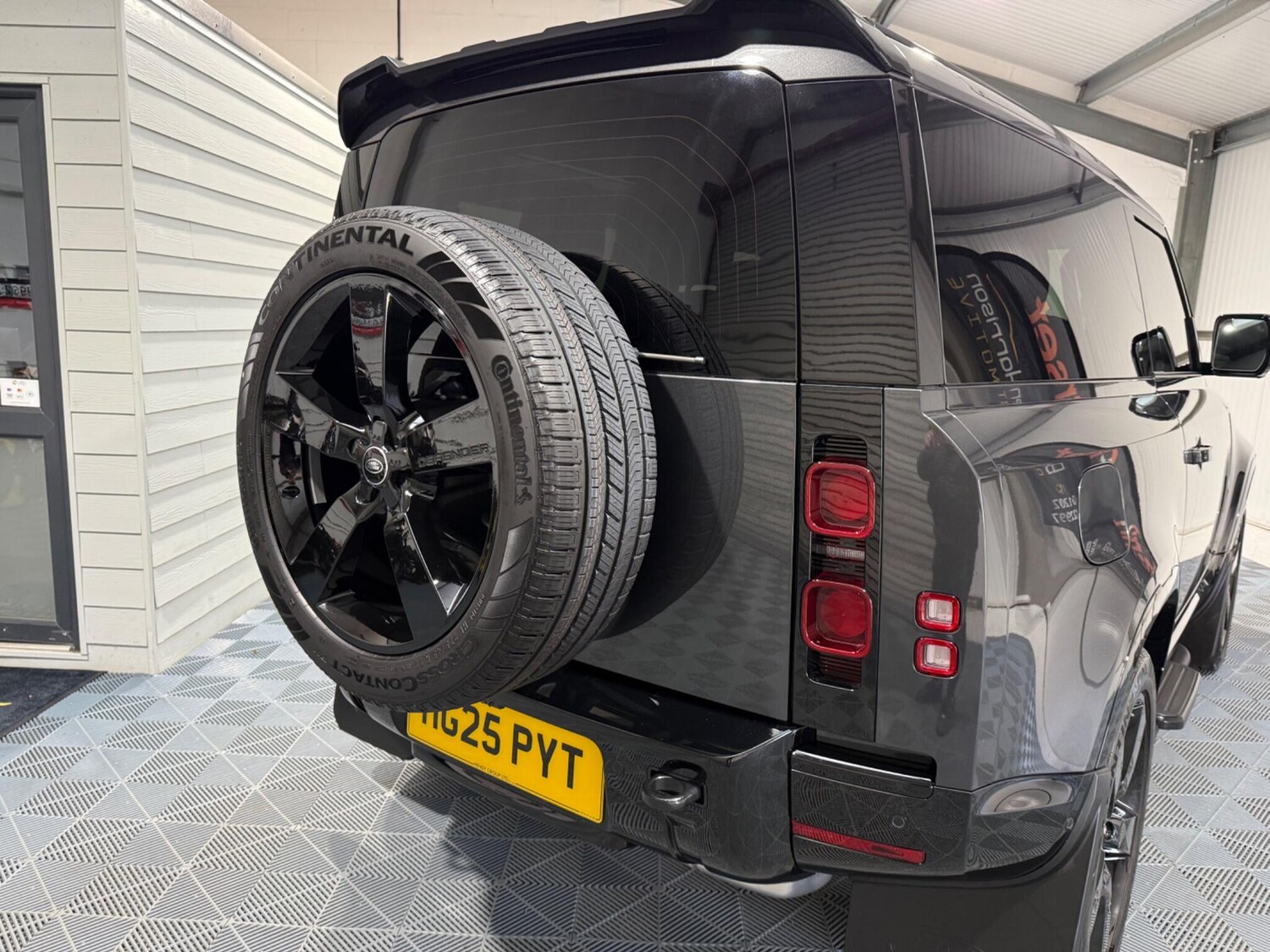 Used Land Rover Defender 2025 for sale - 76832230: Photo 77