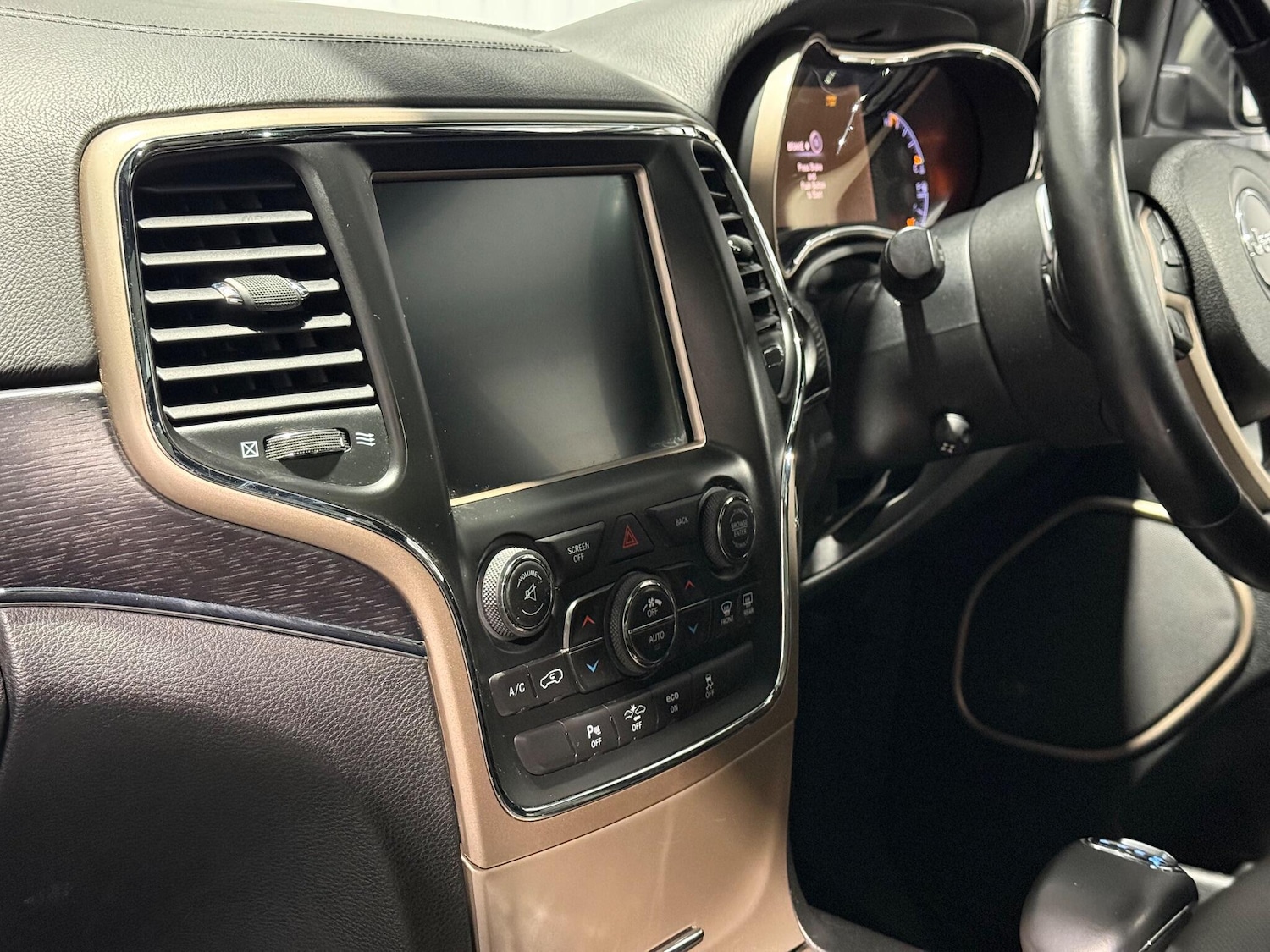 Used Jeep Grand Cherokee 2014 for sale - 77175286: Photo 36