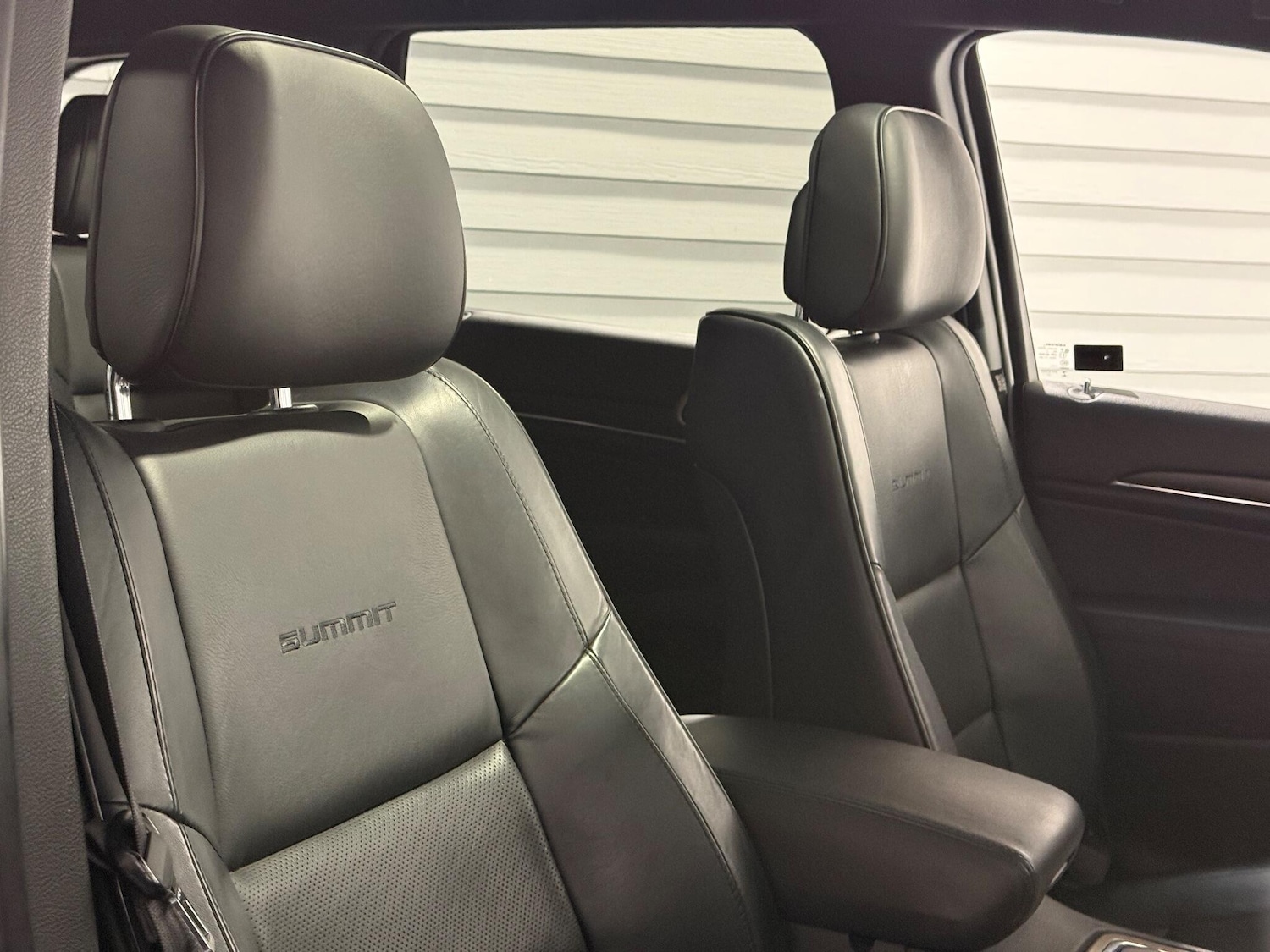 Used Jeep Grand Cherokee 2014 for sale - 77175286: Photo 42