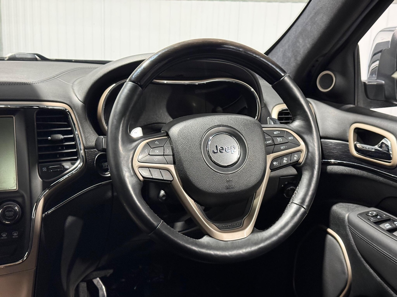 Used Jeep Grand Cherokee 2014 for sale - 77175286: Photo 71