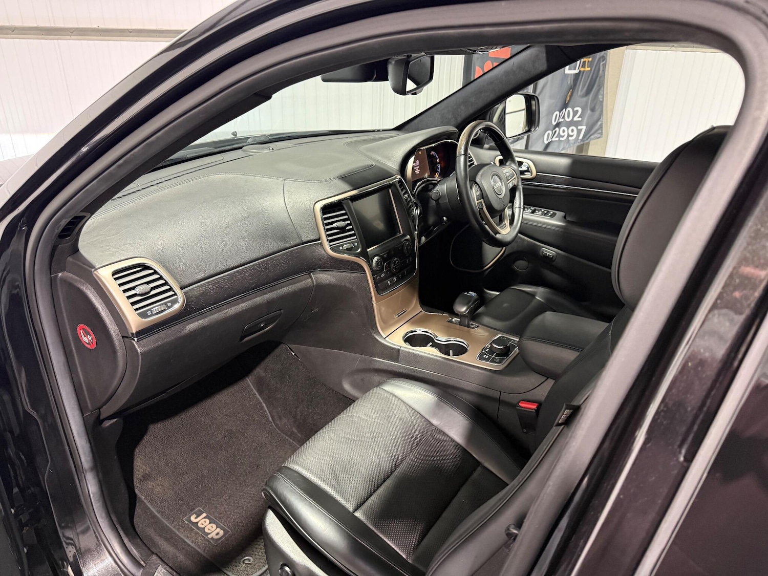 Used Jeep Grand Cherokee 2014 for sale - 77175286: Photo 73