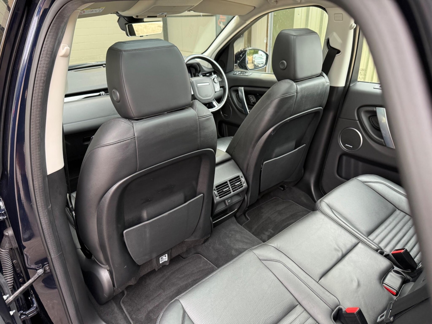 Used Land Rover Discovery Sport 2020 for sale - 76549049: Photo 31