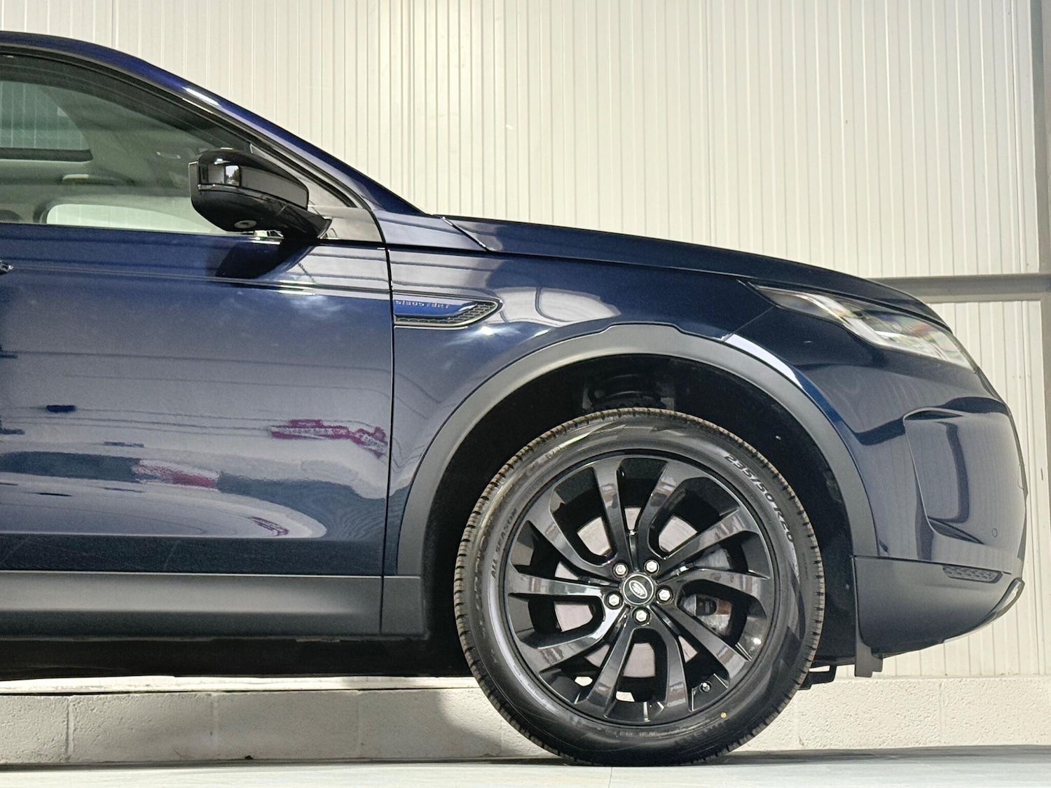 Used Land Rover Discovery Sport 2020 for sale - 76549049: Photo 4