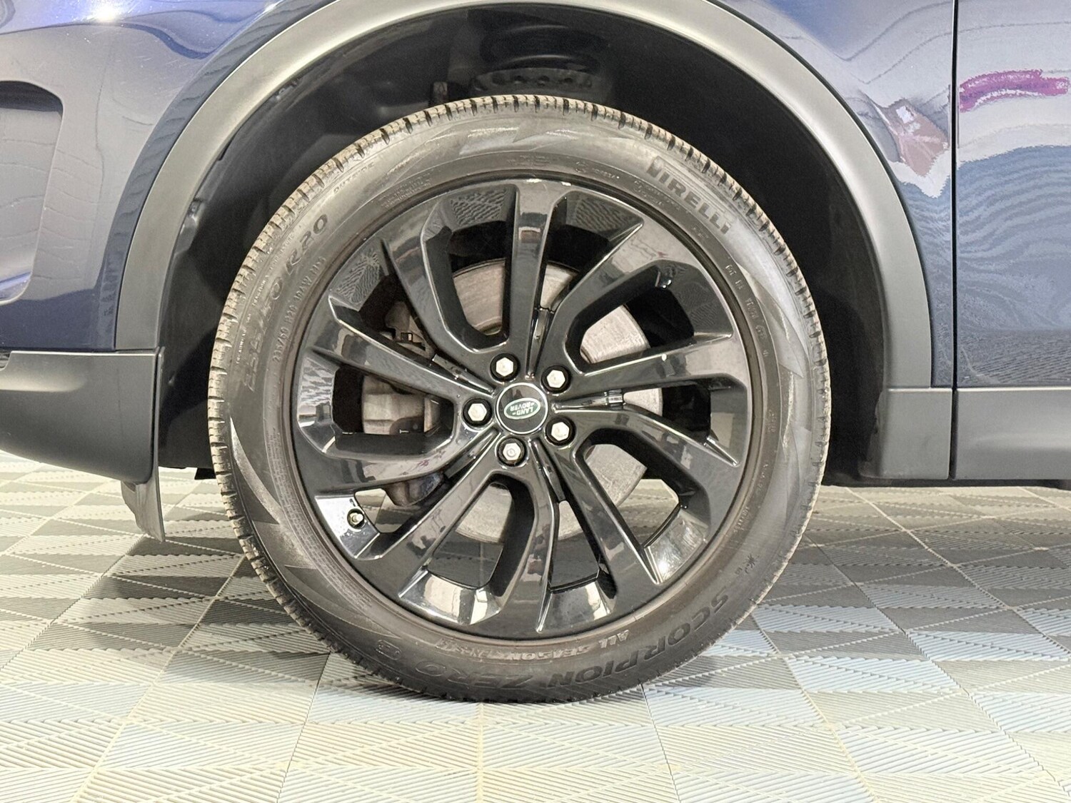 Used Land Rover Discovery Sport 2020 for sale - 76549049: Photo 49