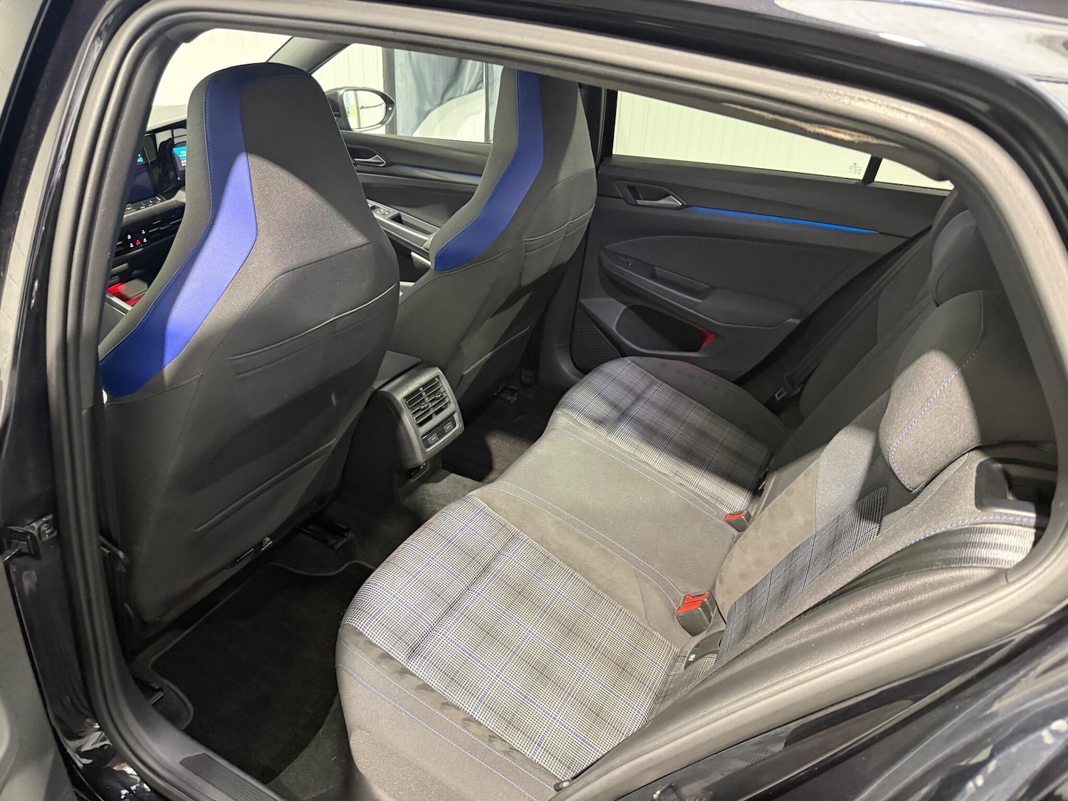 Used Volkswagen Golf 2021 for sale - 76975834: Photo 32