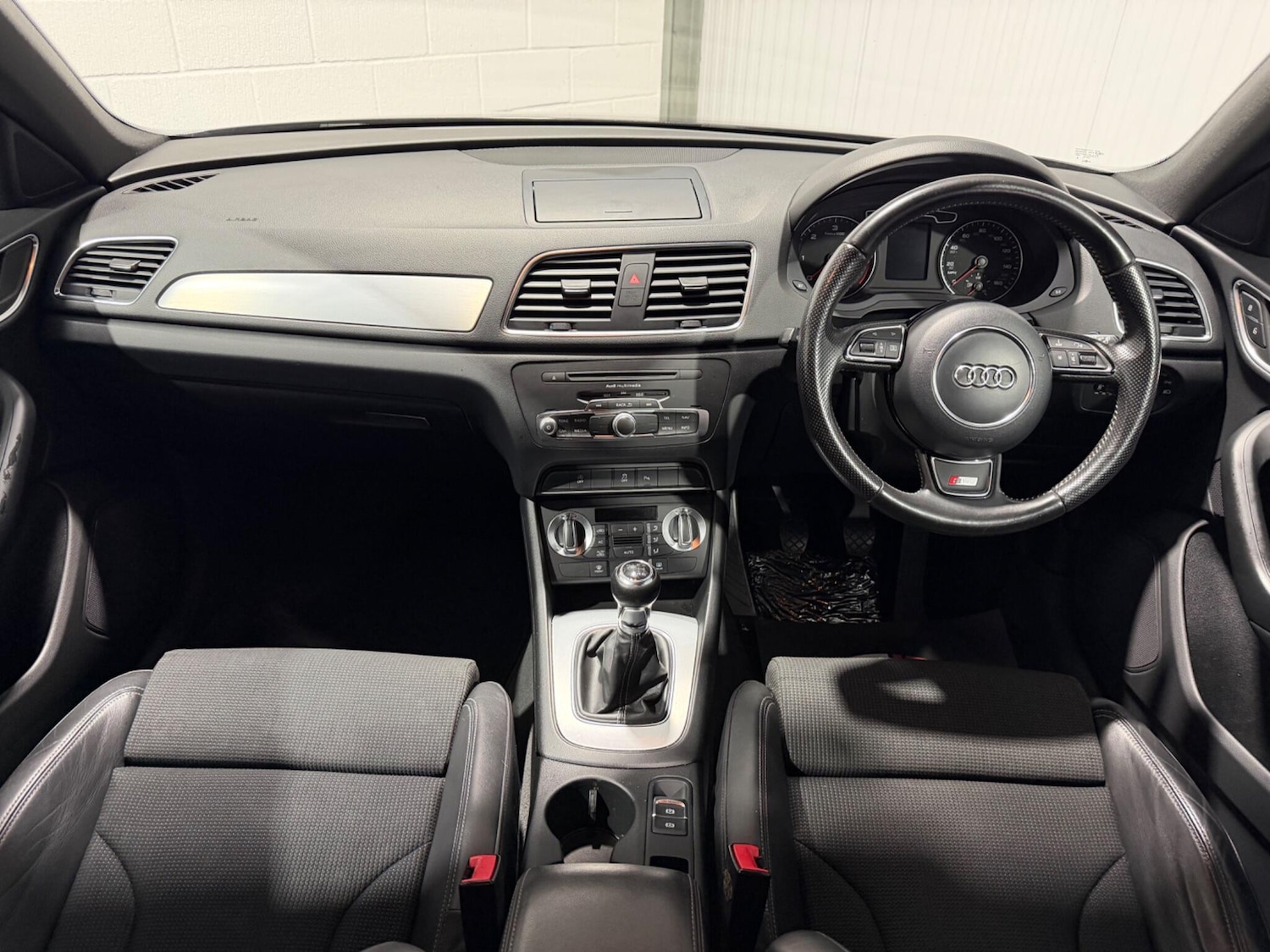 Used Audi Q3 2012 for sale - 77783093: Photo 37