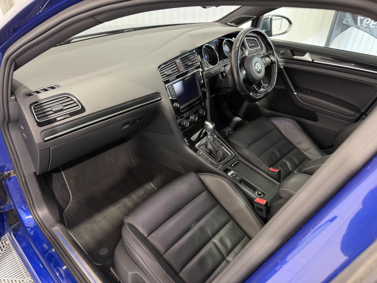 Used Volkswagen Golf 2015 for sale - 76349140: Photo 3