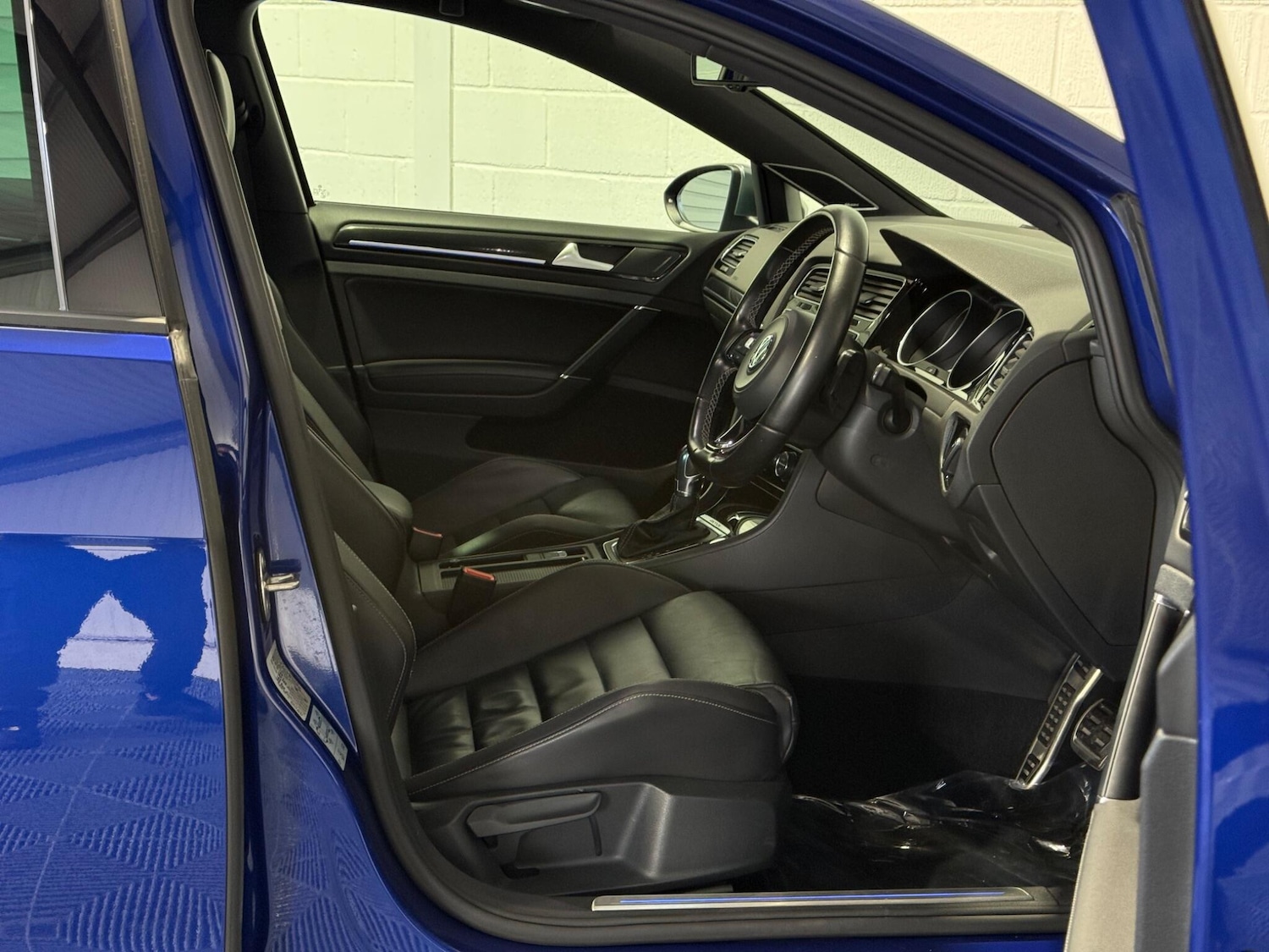 Used Volkswagen Golf 2015 for sale - 76349140: Photo 38