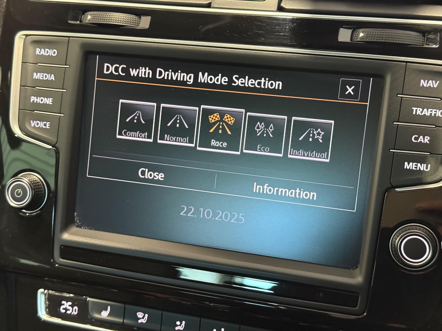 Used Volkswagen Golf 2015 for sale - 76349140: Photo 58