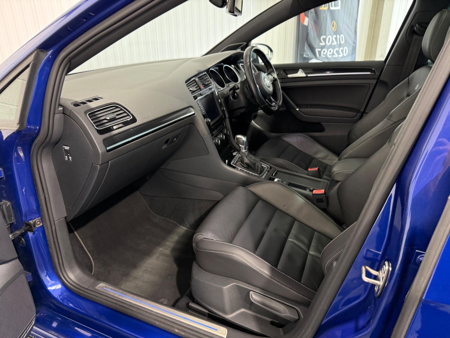 Used Volkswagen Golf 2015 for sale - 76349140: Photo 64