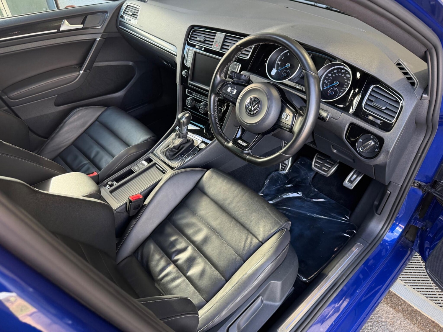 Used Volkswagen Golf 2015 for sale - 76349140: Photo 83