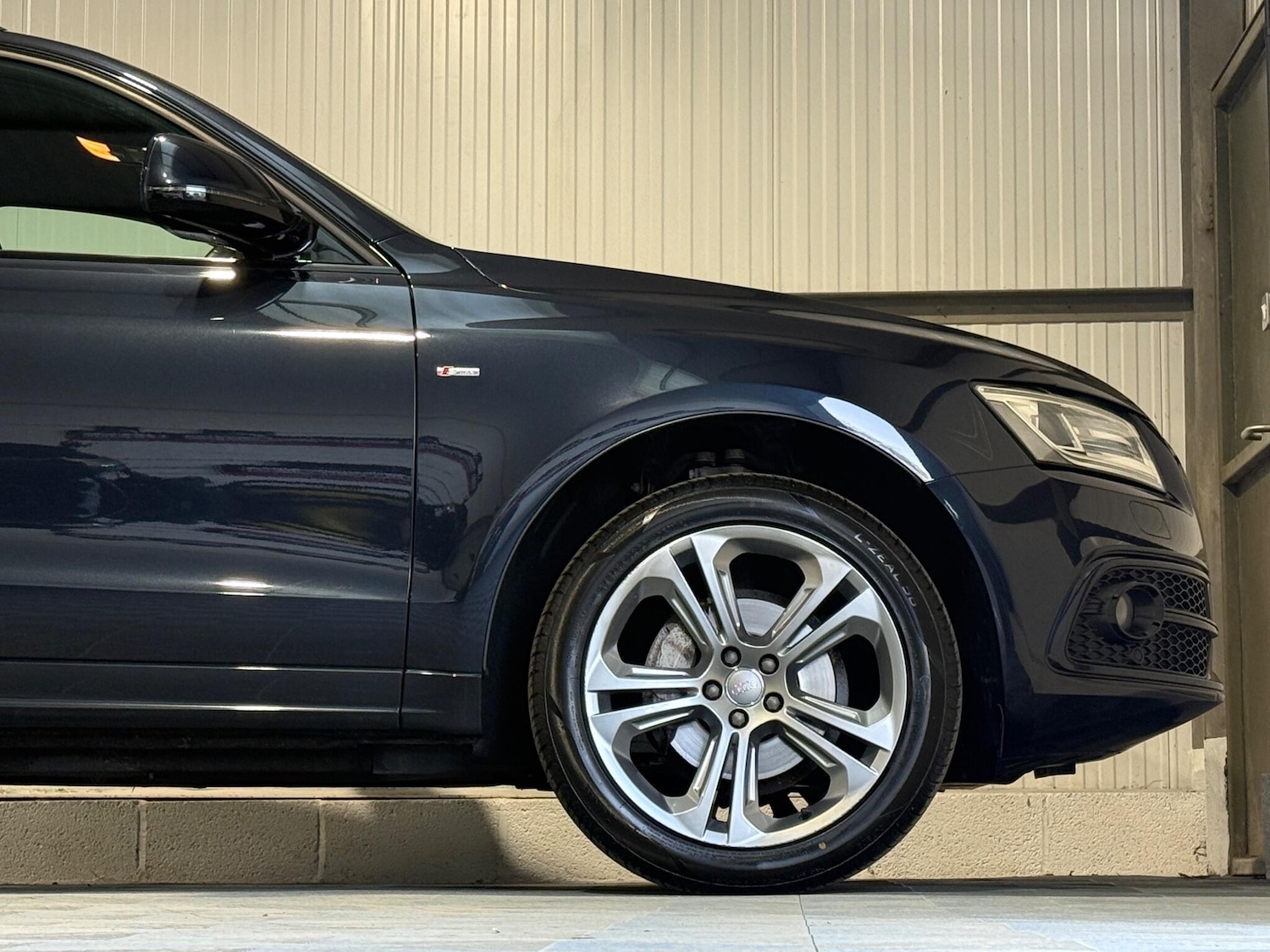 Used Audi Q5 2016 for sale - 77102049: Photo 44