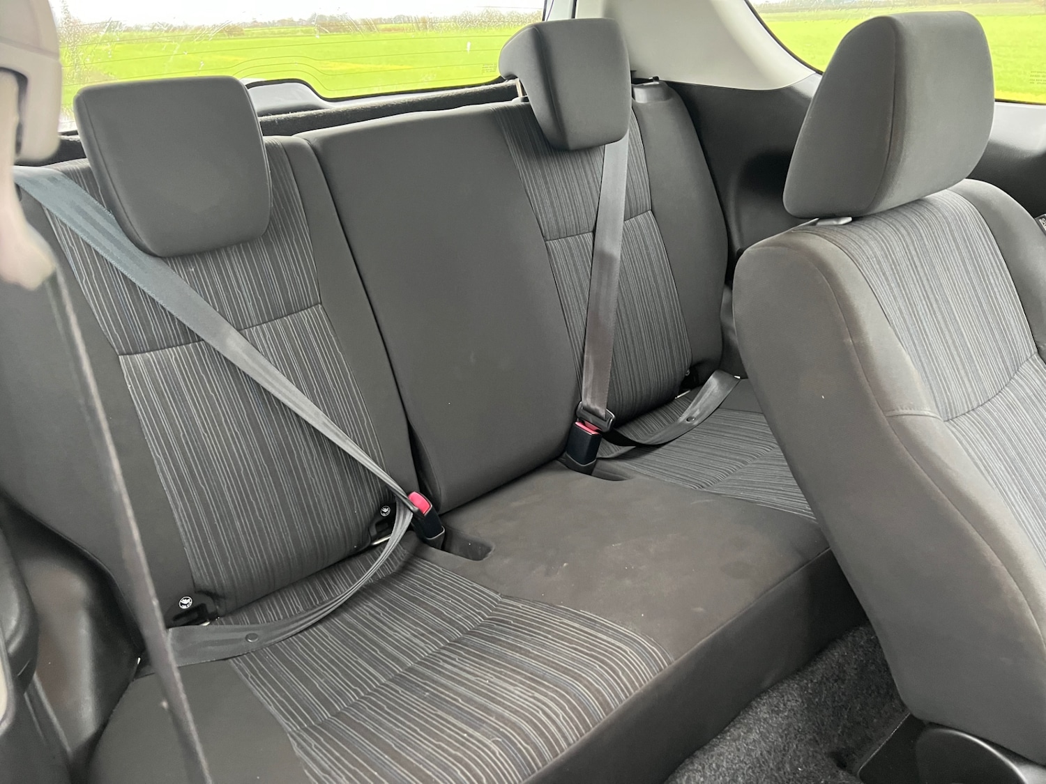 Used Suzuki Swift 2015 for sale - 76763537: Photo 10