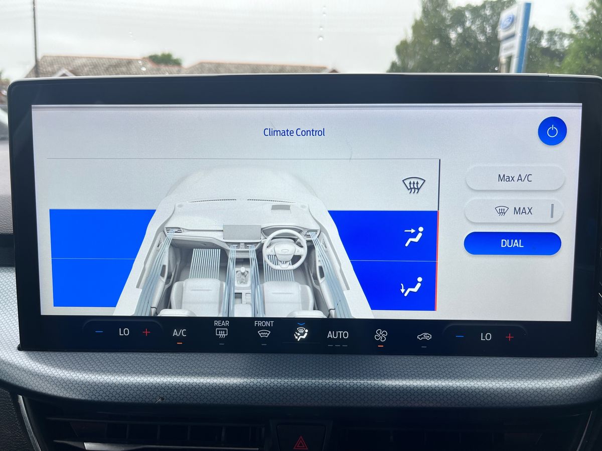 Used Ford Focus 2023 for sale - 76869438: Photo 15