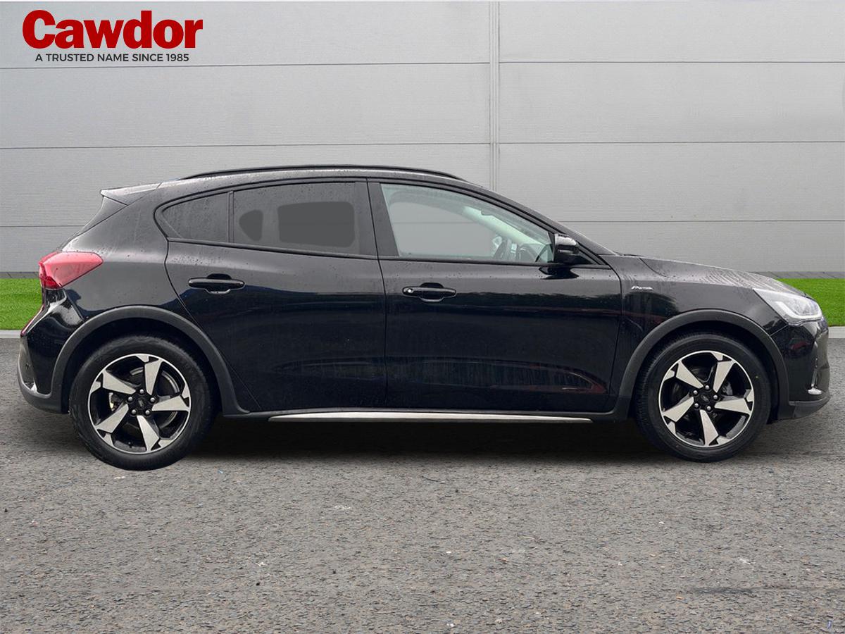 Used Ford Focus 2023 for sale - 76869438: Photo 2