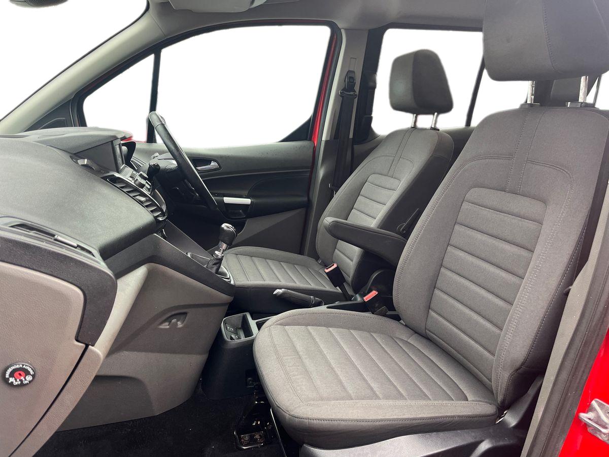 Used Ford Grand Tourneo Connect 2020 for sale - 76872466: Photo 13