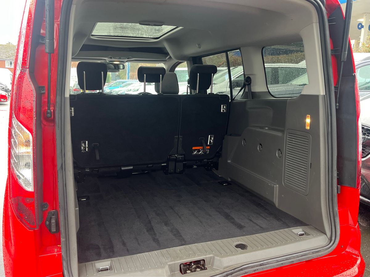 Used Ford Grand Tourneo Connect 2020 for sale - 76872466: Photo 24