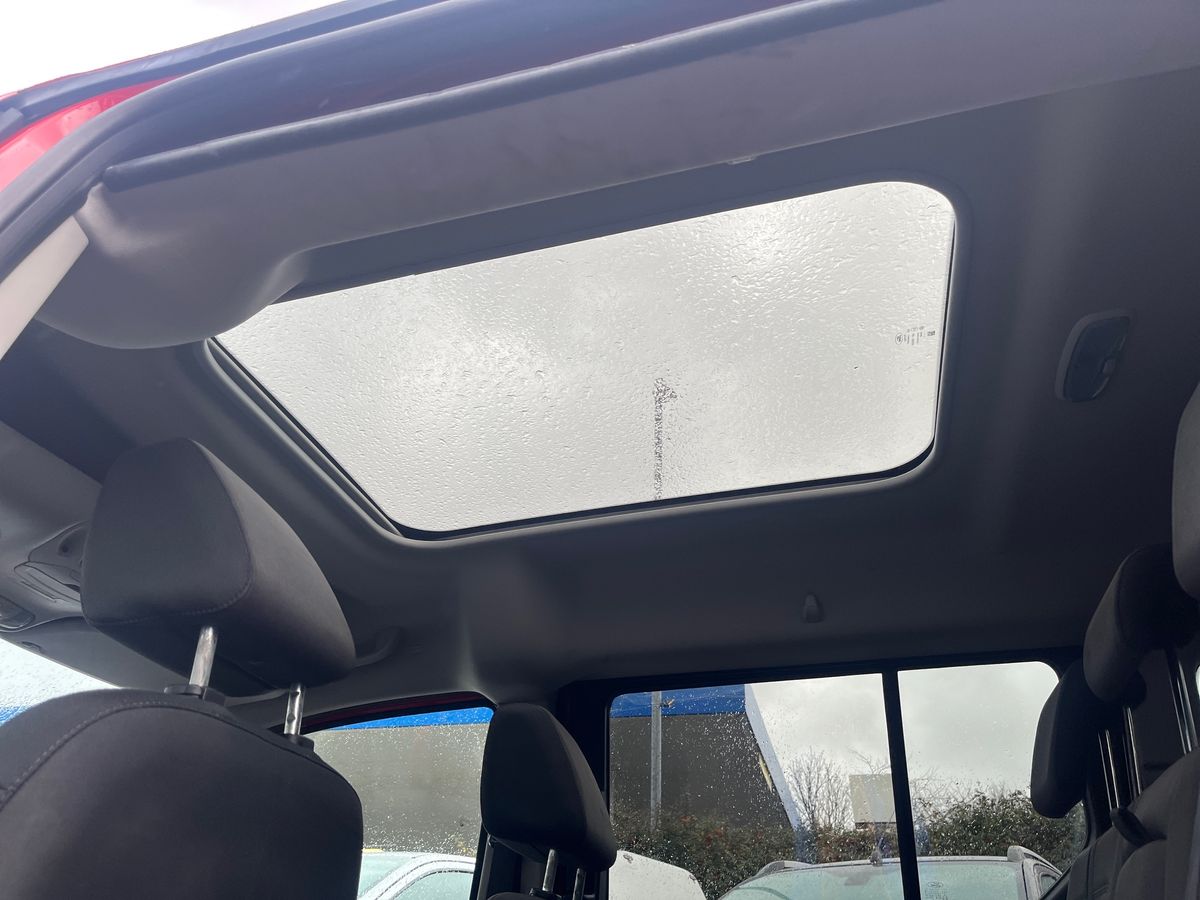 Used Ford Grand Tourneo Connect 2020 for sale - 76872466: Photo 25