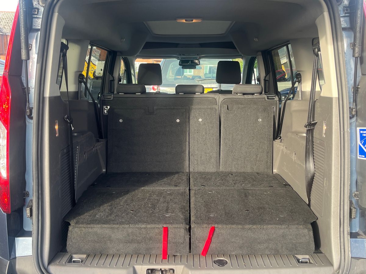 Used Ford Grand Tourneo Connect 2022 for sale - 76874712: Photo 24