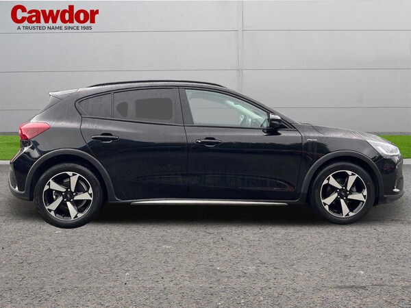 Used Ford Focus 2023 for sale - 75471730: Photo 2